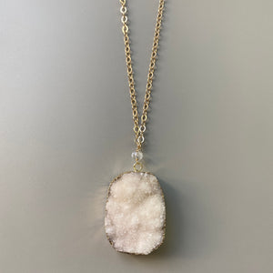Off-White Druzy Agate Pendant Necklace